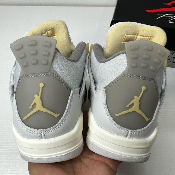 Nike Air Jordan 4 Retro SE (GS) Size 4.5 - Picture 8 of 11